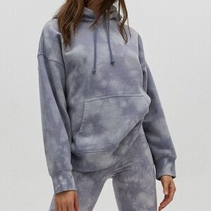 Aritzia TNA Tie-Dye Hoodie Blue